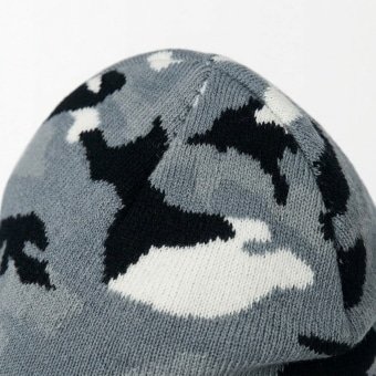 Grey camo knit beanie