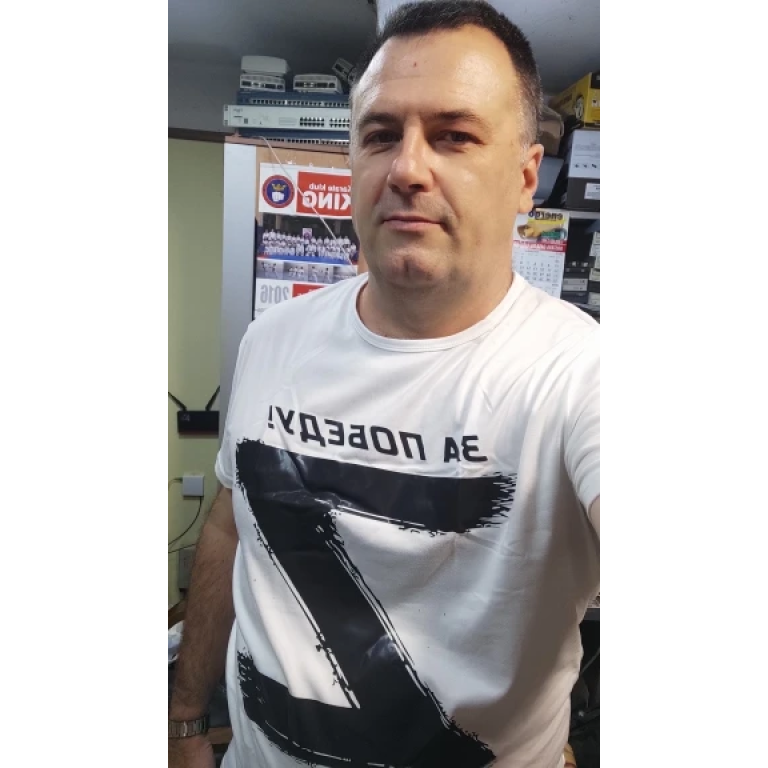 T-shirt militaire russe Z photo review