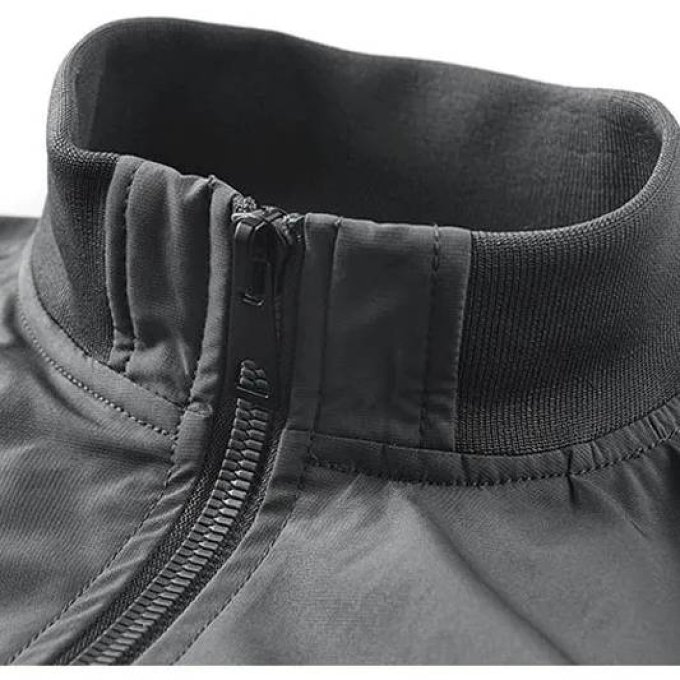 Bomber jacket cargo pockets with colar
