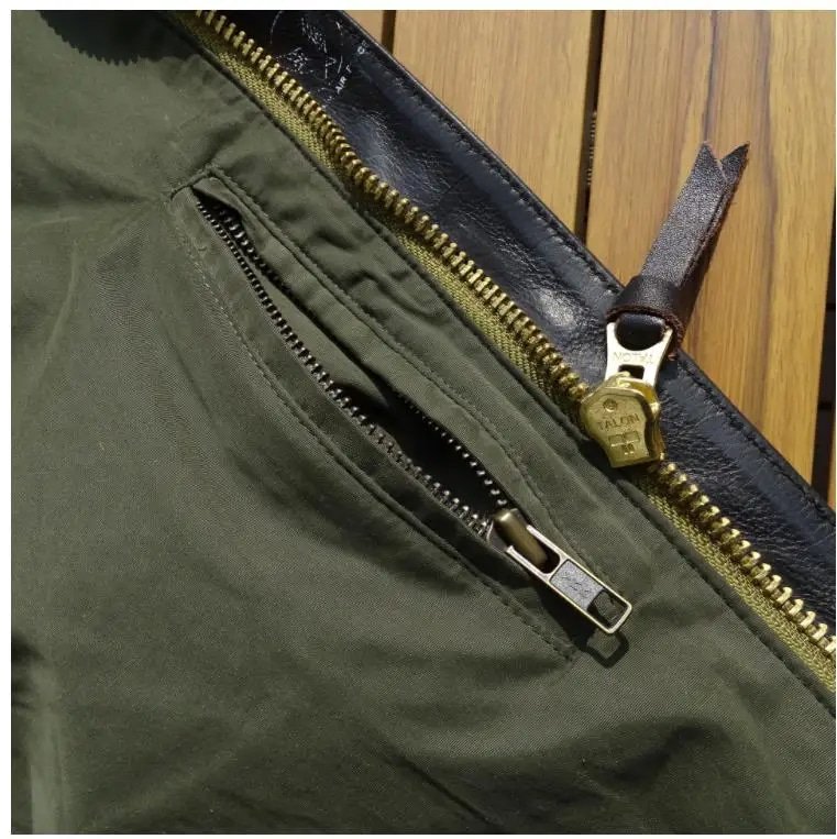 Blouson aviateur Type A2 en cuir doublure olive – Image 7