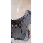 Bottes de randonnée en daim gris Hikeup photo review