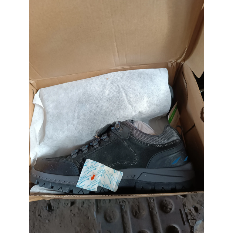 Chaussures étanches à profil bas coloris camel photo review