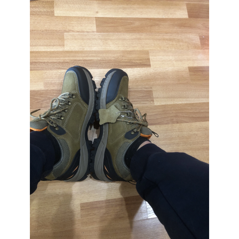 Chaussures étanches à profil bas coloris camel photo review