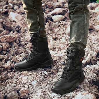 Lightweight black tactical boots