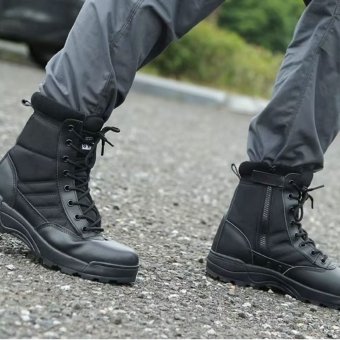 Lightweight tactical boots with zipper