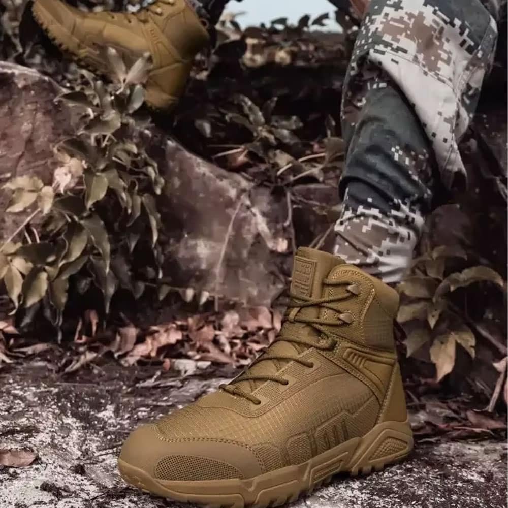 Mid height tactical hiking boots Coyote Brown