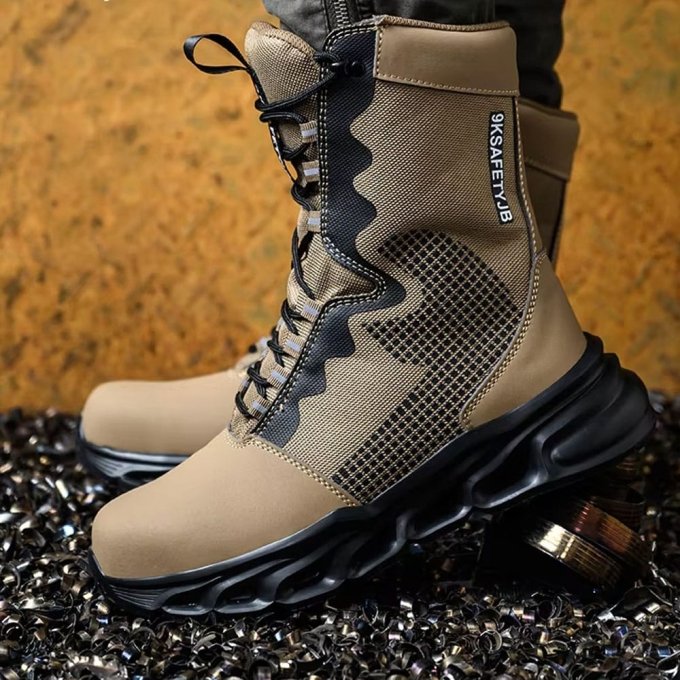 Safety military boots Tan