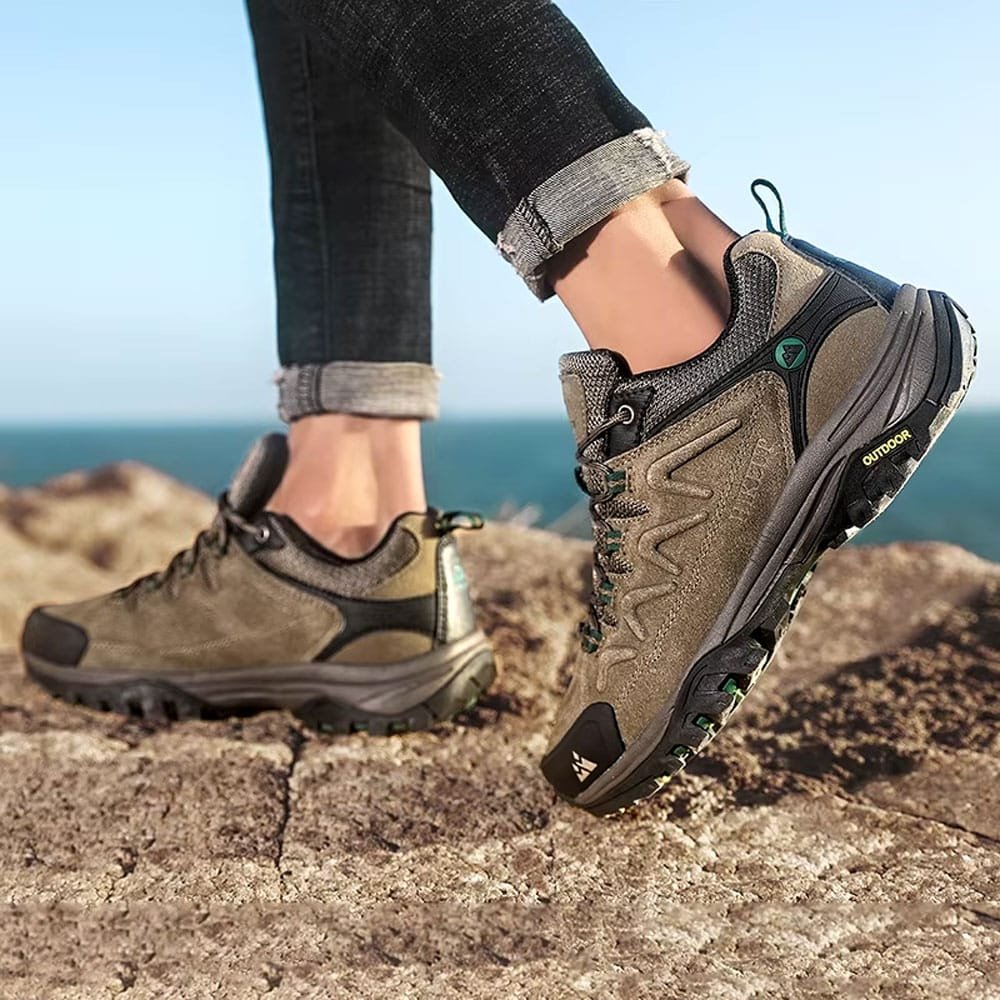 Tactical trail running shoes "Hikeup" Brown