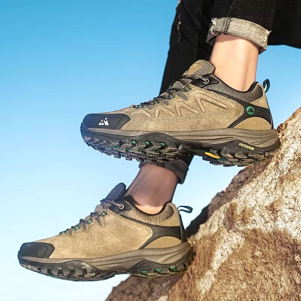 Tactical trail running shoes "Hikeup" Brown