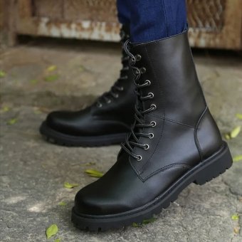 Waterproof leather combat boots