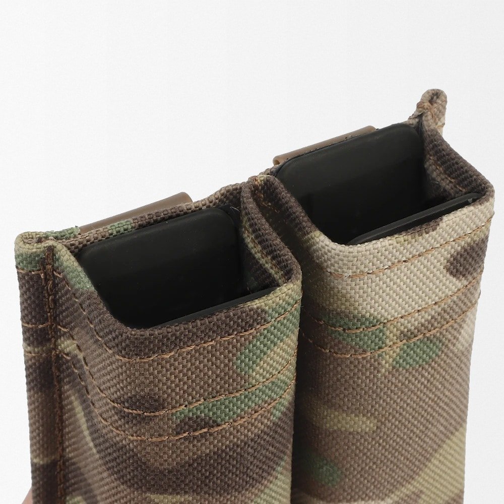 Double magazine pocket pouch