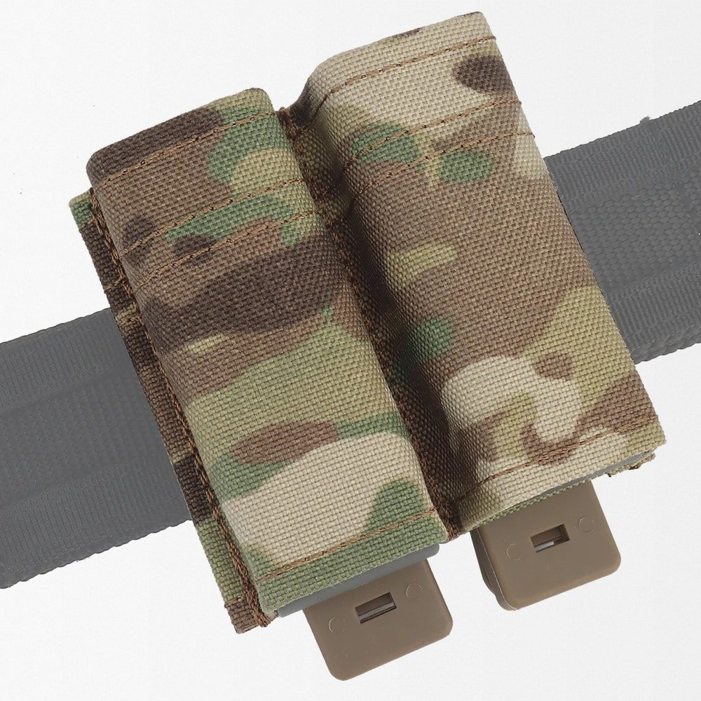 Double magazine pocket pouch