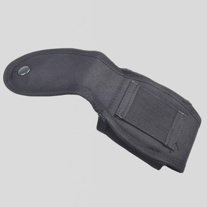 Handcuff pouch for duty belt