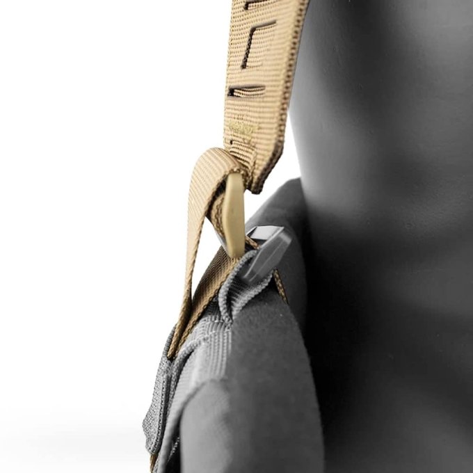 Low profile Y strap tactical suspenders