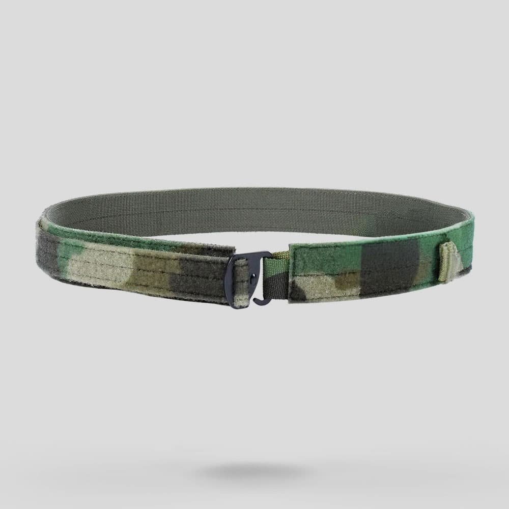 Low profile combat belt
