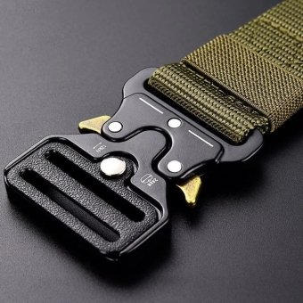 Quick release combat belt