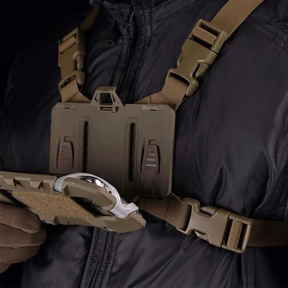 Tactical fixing strap for mobile phone