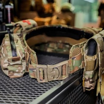 Tactical load bearing belt