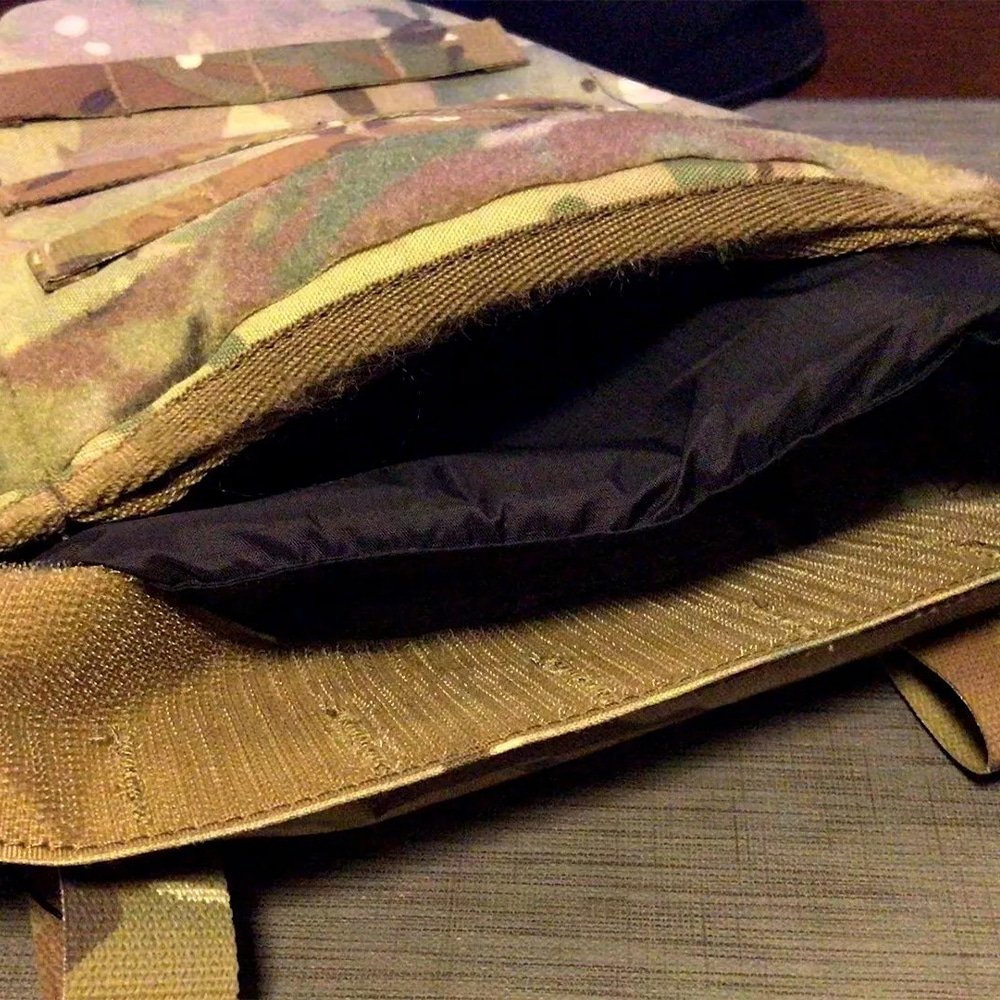 Tactical abdomen platform pouch