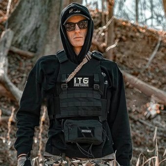 Tactical drop down utility pouch