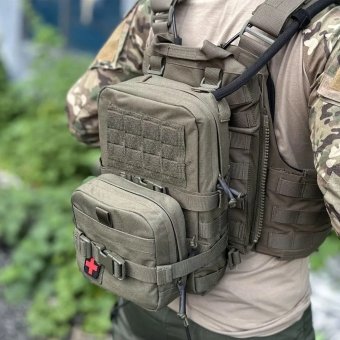 Tactical hydration pack pouch