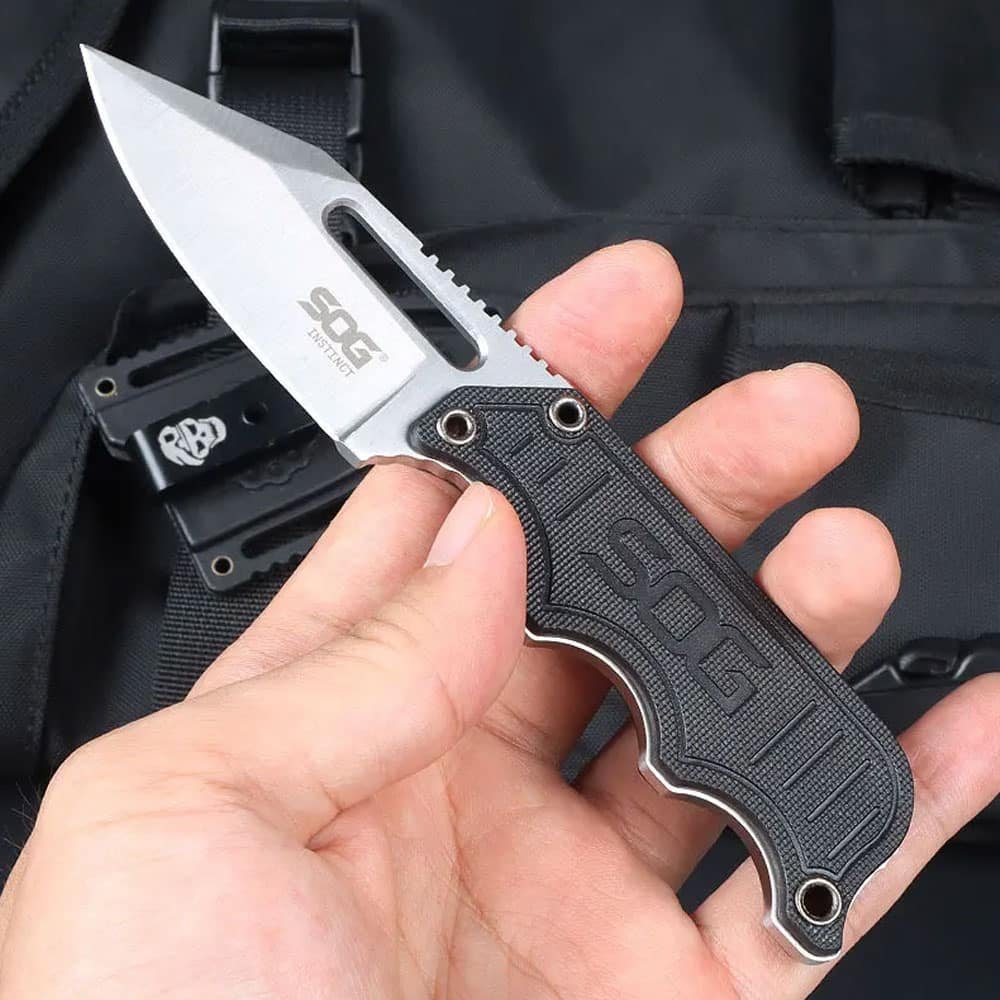 Couteau tactique à lame fixe Sog